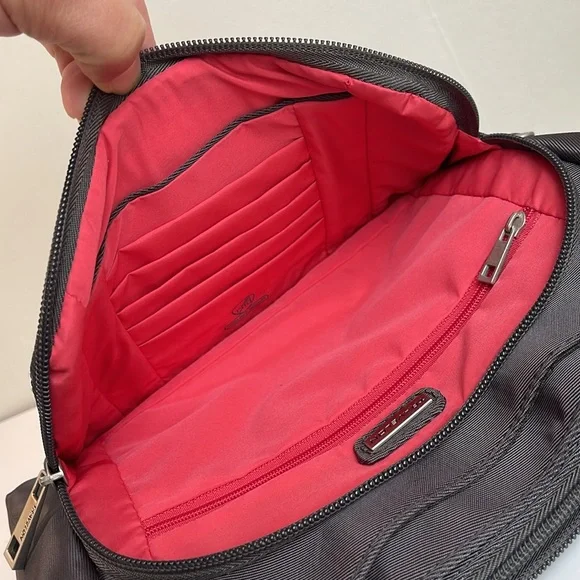 Travelon Anti-Theft Crossbody - Picture 6 of 16